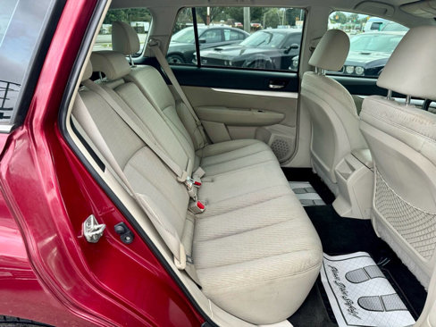 Used 2011 Subaru Outback 2.5i image 12