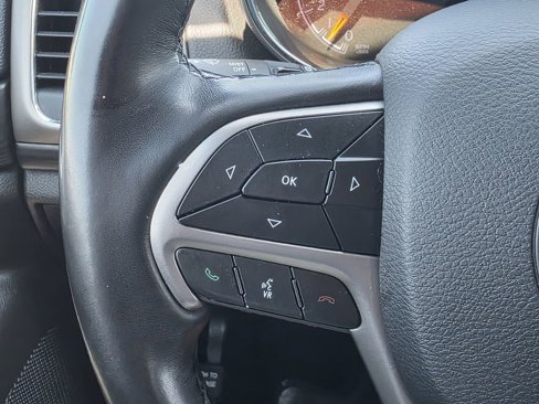 Used 2021 Jeep Grand Cherokee Laredo X image 25