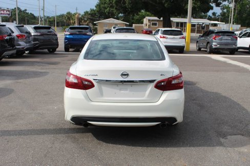 Used 2018 Nissan Altima 2.5 SV image 4