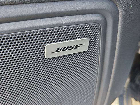 Used 2024 Porsche Macan image 21