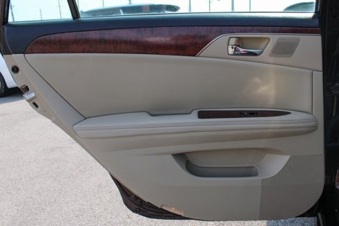 Used 2012 Toyota Avalon Limited image 37
