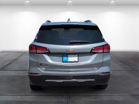 Used 2023 Chevrolet Equinox Premier image 7