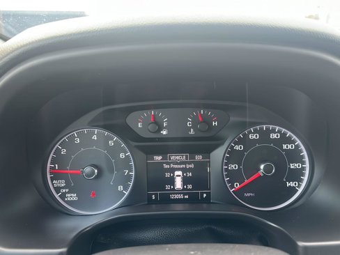 Used 2017 GMC Acadia SLE w/ Driver Alert Package I image 8