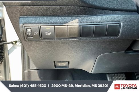 Used 2023 Toyota Corolla LE image 22