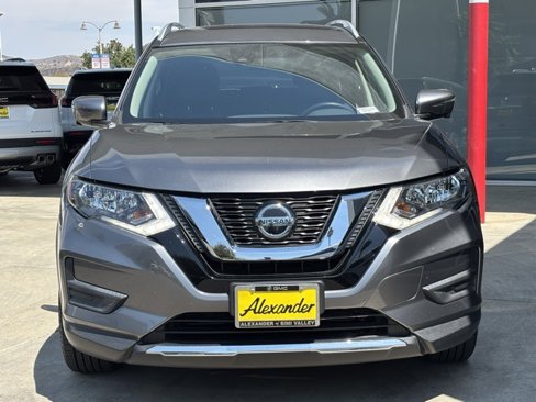 Used 2020 Nissan Rogue SV w/ Premium Package image 10