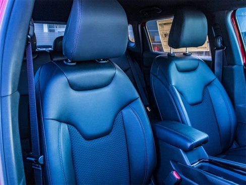 New 2025 Jeep Compass Latitude image 14