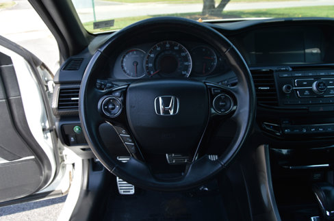 Used 2016 Honda Accord Sport image 9
