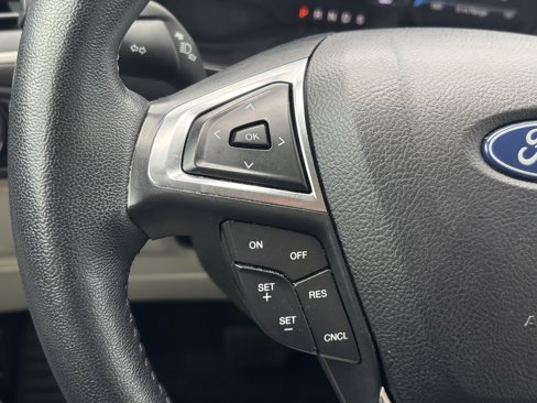 Used 2023 Ford Edge Titanium w/ Cargo Accessory Package image 24