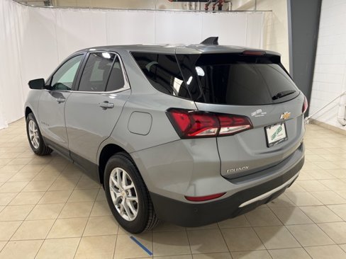 Used 2024 Chevrolet Equinox LT image 3