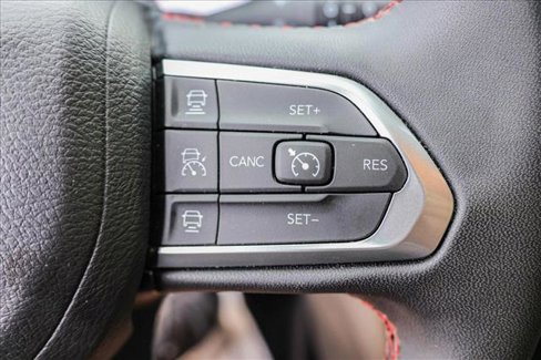 Used 2024 Jeep Compass Trailhawk image 16