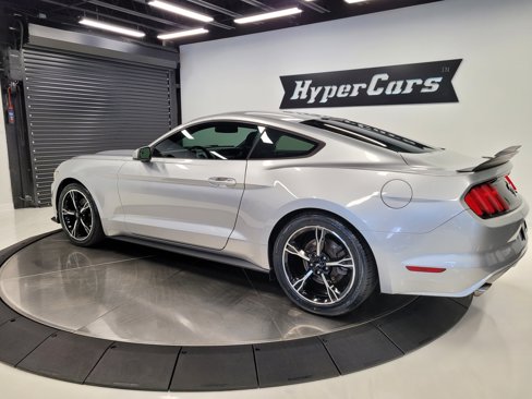 Used 2015 Ford Mustang Coupe image 10