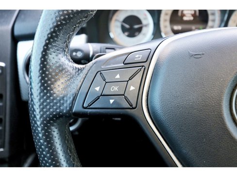Used 2015 Mercedes-Benz GLK 350 2WD image 17