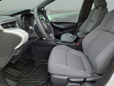 Used 2024 Toyota Corolla SE image 18