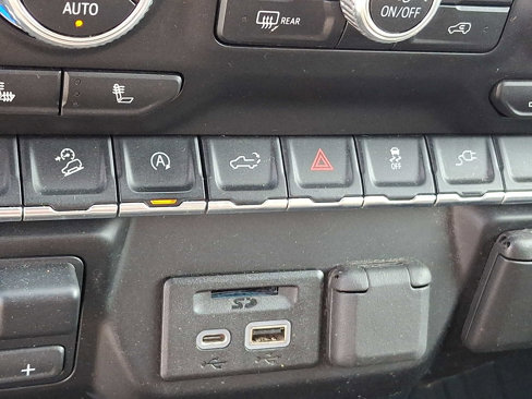 Used 2019 GMC Sierra 1500 SLE w/ SLE Value Package image 23