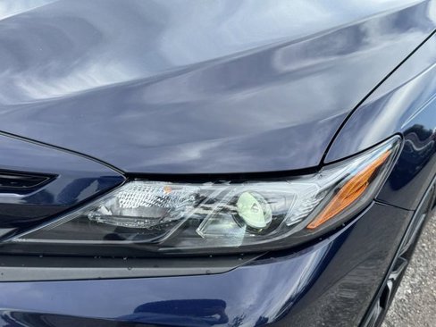 Used 2022 Toyota Camry SE image 9