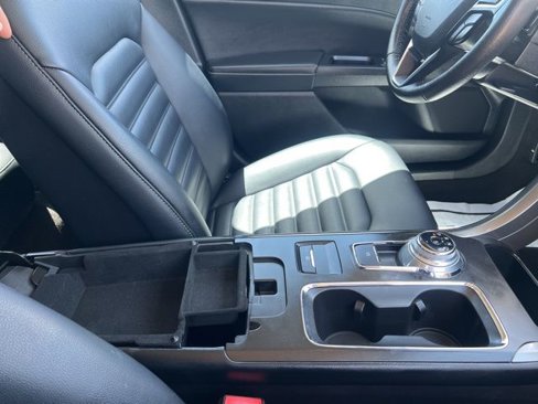 Used 2019 Ford Fusion SEL image 28