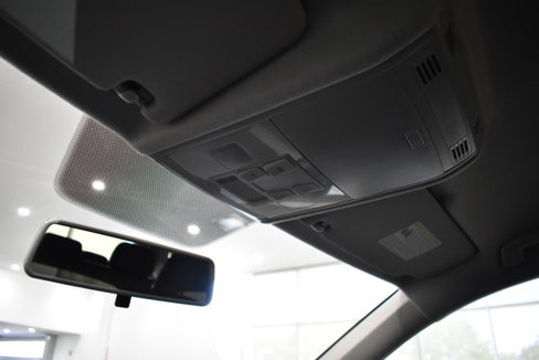 Used 2019 Volkswagen Tiguan S w/ 3rd Row Seat Package image 32