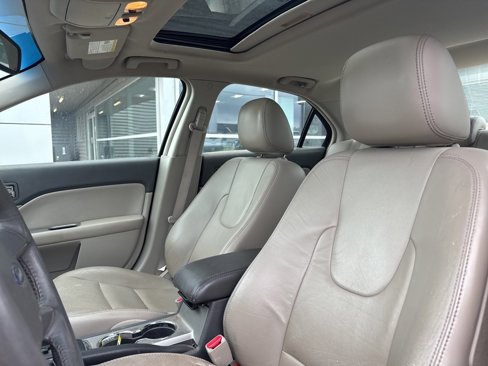 Used 2010 Ford Fusion SEL image 10