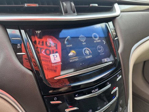 Used 2013 Cadillac XTS Premium image 29