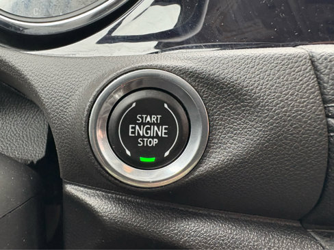 Used 2020 Buick Encore GX Essence w/ Experience Buick Package image 29