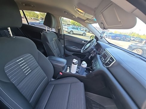 Used 2018 Kia Sportage LX image 23