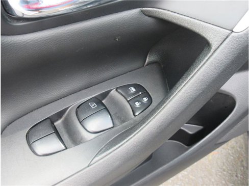 Used 2018 Nissan Altima 2.5 SV image 16