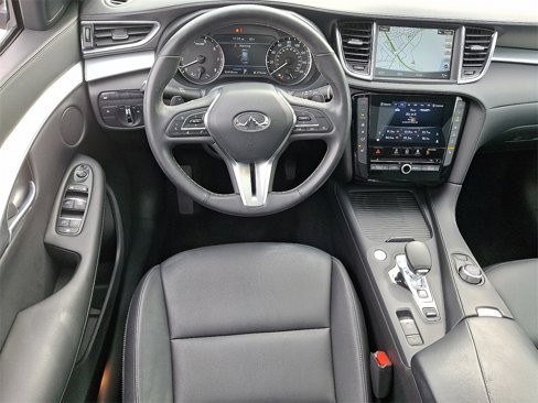 Used 2019 INFINITI QX50 Luxe w/ Navigation Package image 2