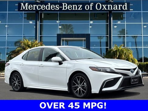 Used 2022 Toyota Camry SE image 1