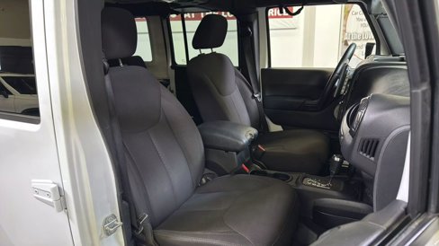 Used 2017 Jeep Wrangler Unlimited Sport w/ Max Tow Package image 16