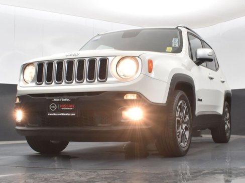 Used 2017 Jeep Renegade Limited image 38