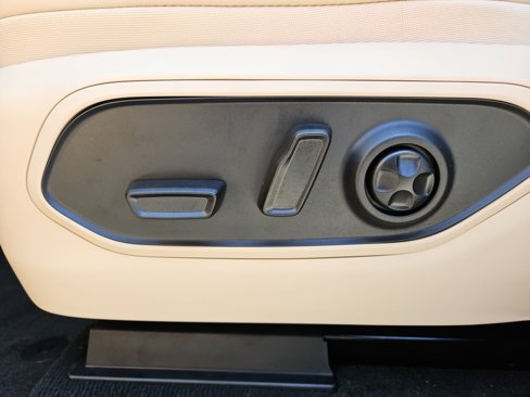 New 2025 Jeep Grand Cherokee L Limited w/ Luxury Tech Group II image 21