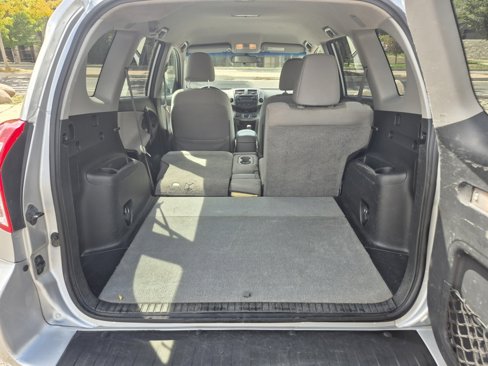 Used 2012 Toyota RAV4 4WD image 19