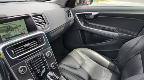 Used 2015 Volvo V60 T5 Premier w/ Convenience Package image 25