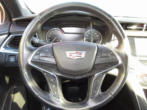 Certified 2021 Cadillac XT5 Premium Luxury image 23