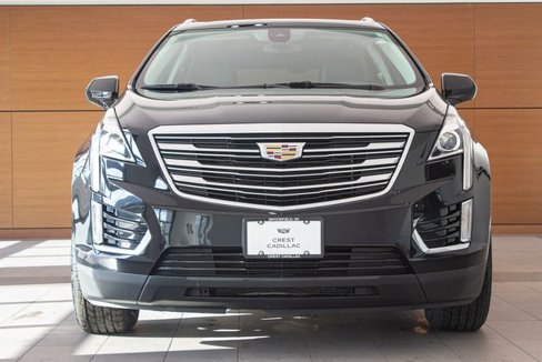 Used 2017 Cadillac XT5 Luxury w/ Driver Awareness Package image 2