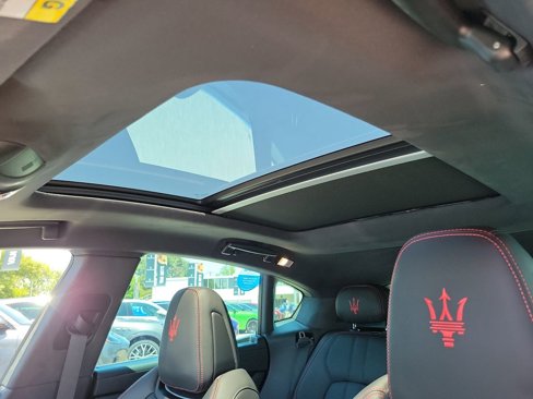 New 2024 Maserati Levante GT Ultima image 12