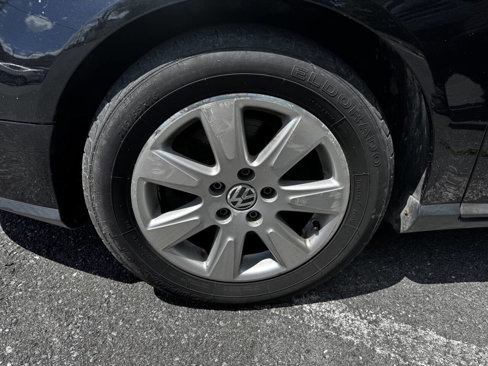 Used 2006 Volkswagen Passat Value Edition image 17