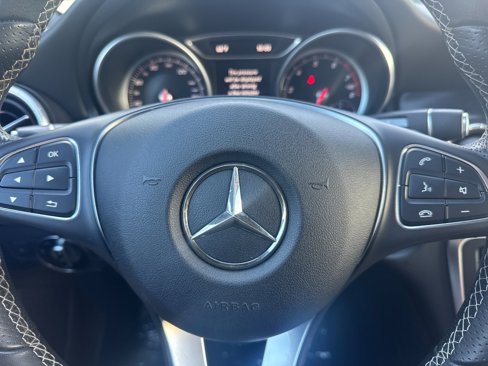 Used 2018 Mercedes-Benz CLA 250 image 23