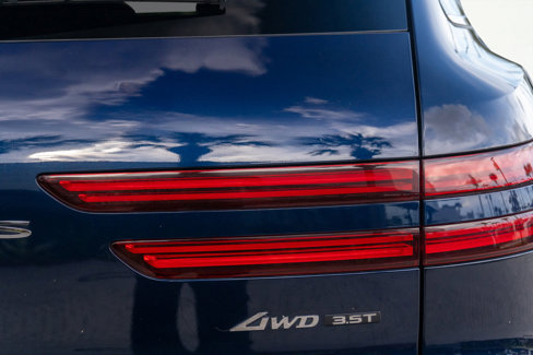 Used 2022 Genesis GV70 3.5T Sport w/ Sport Advanced Package image 14