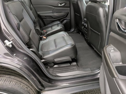 Used 2017 GMC Acadia SLT image 25
