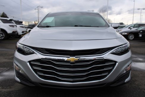 Used 2020 Chevrolet Malibu LT image 2