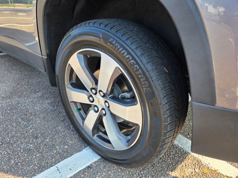 Used 2018 Chevrolet Traverse LT image 33