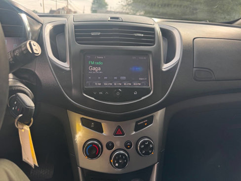 Used 2015 Chevrolet Trax LT w/ LT Plus Package image 31
