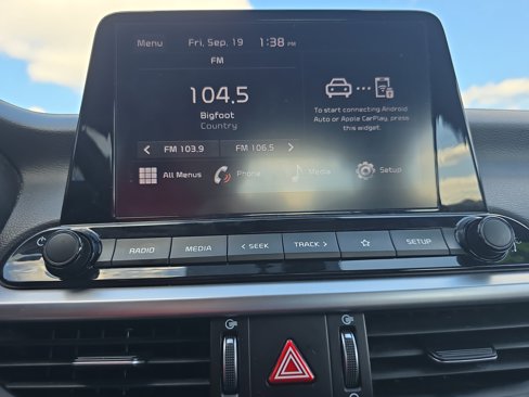 Used 2023 Kia Forte LXS image 27