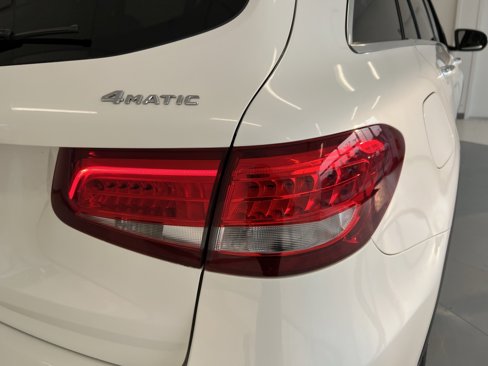 Used 2017 Mercedes-Benz GLC 300 4MATIC w/ Premium 1 Package image 45