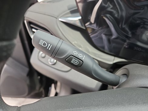 New 2025 Buick Envista Preferred image 24