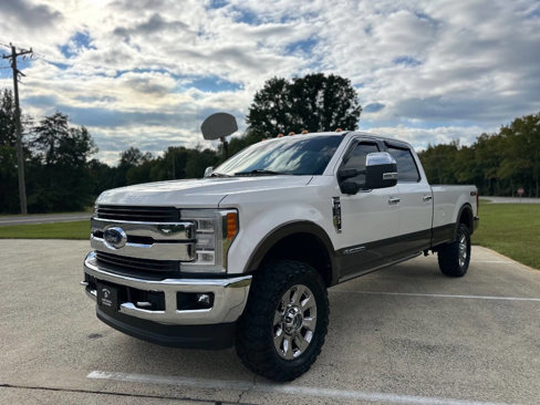 Used 2017 Ford F350 King Ranch w/ King Ranch Ultimate Package image 3