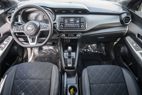 Used 2019 Nissan Kicks SV image 19