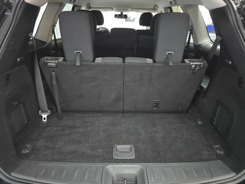 Used 2020 Nissan Pathfinder SV image 11