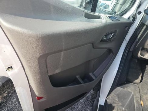 Used 2022 Ford Transit 250 Low Roof AWD image 14